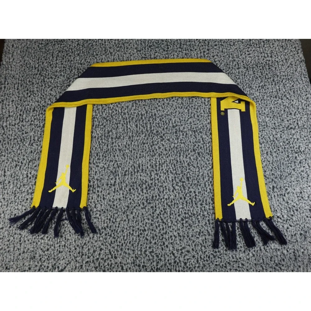 Jordan Scarf Michigan Wolverines Unisex OS Navy Blue Excellent Knit Jumpman Logo
